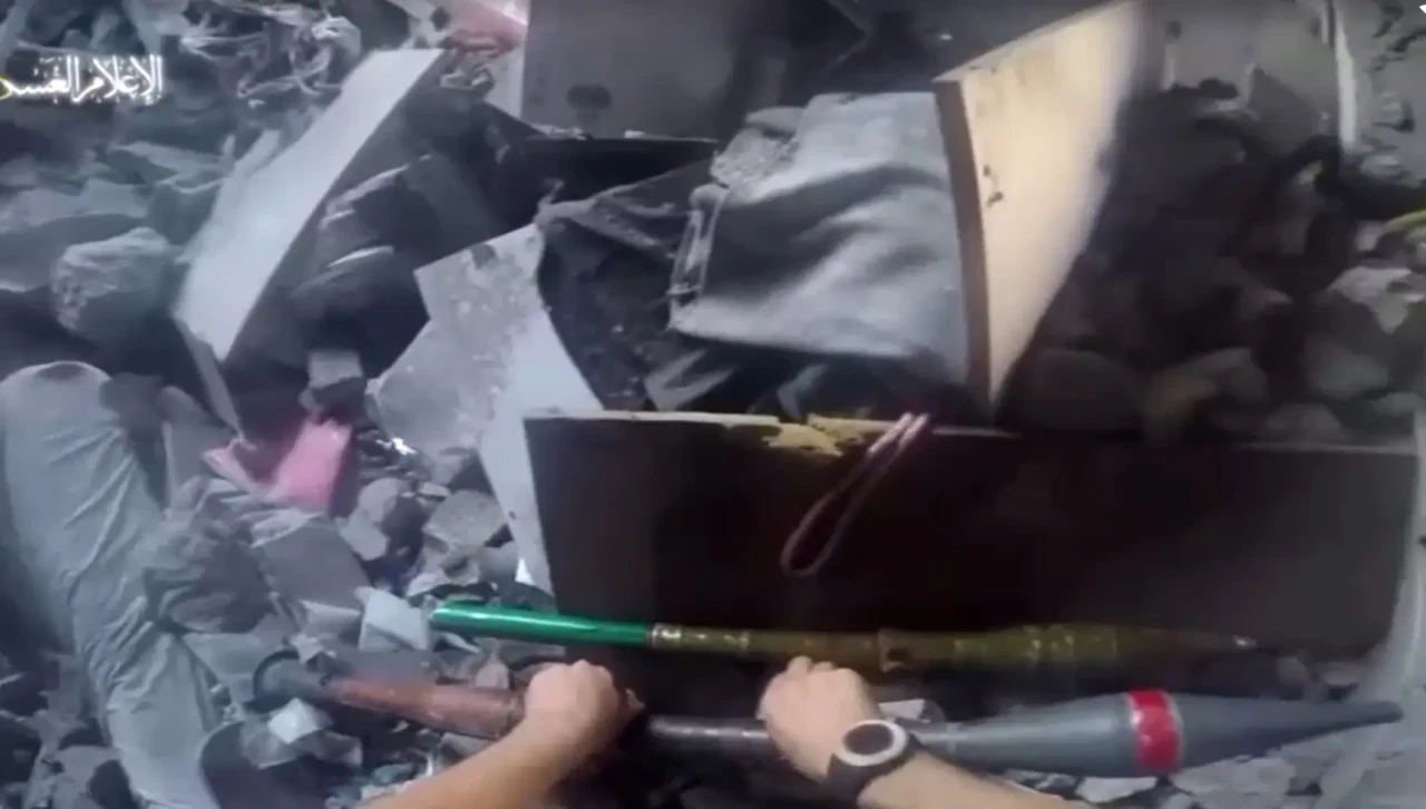 Pejuang Brigade Al-Qassam...