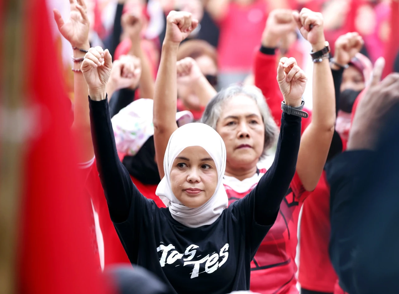 Atikoh Ganjar Ajak Ibu-ibu...