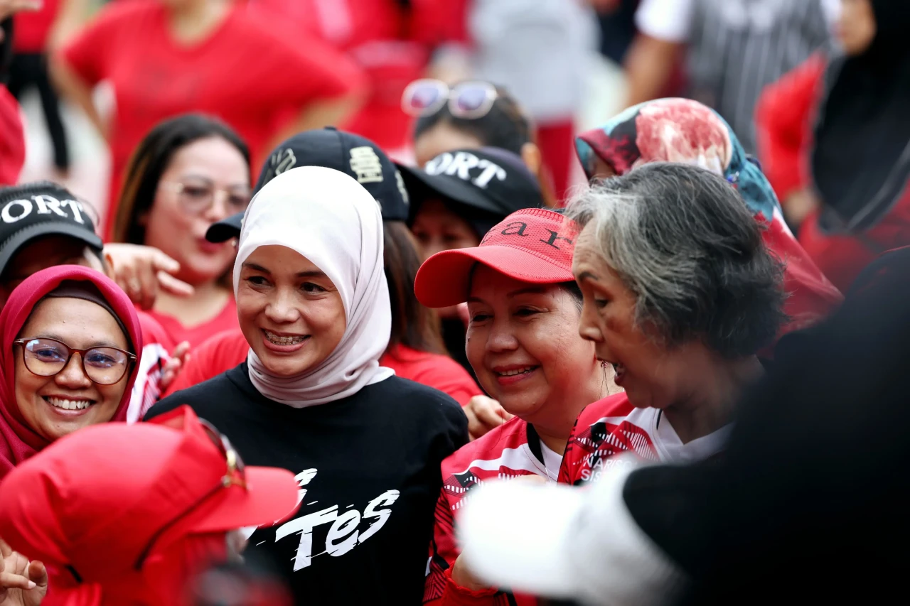 Atikoh Ganjar Ajak Ibu-ibu...