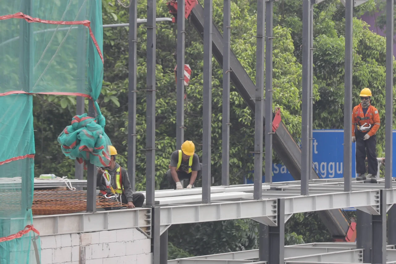 Target Pembangunan Infrastruktur...