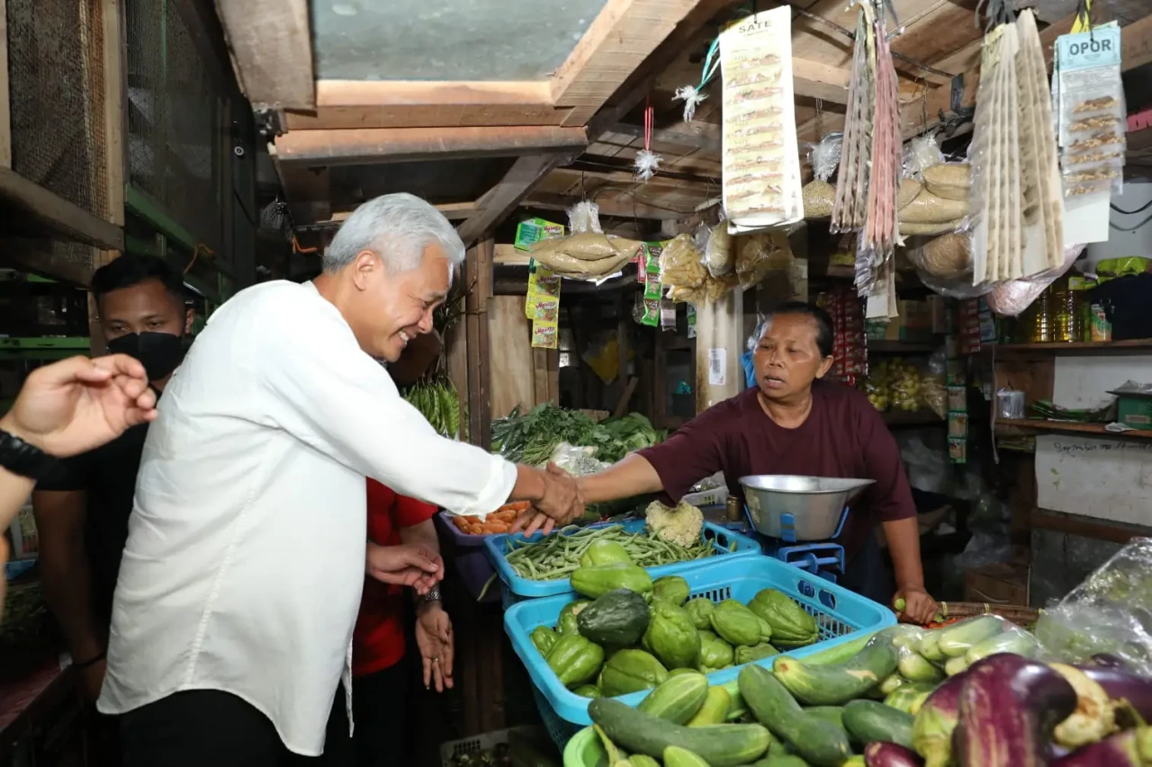 Blusukan ke Pasar Wonogiri,...