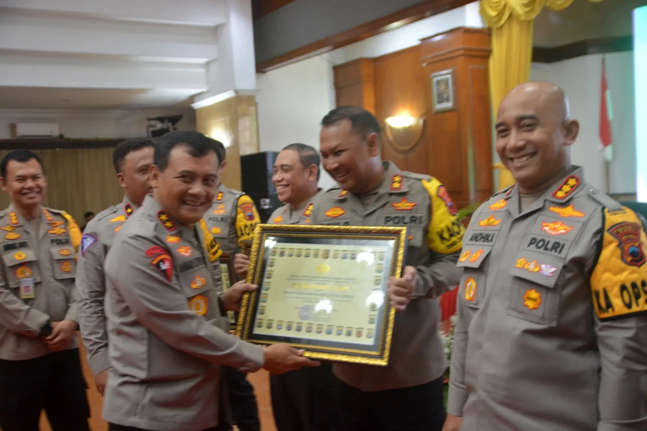 Kapolda Jateng Pimpin...
