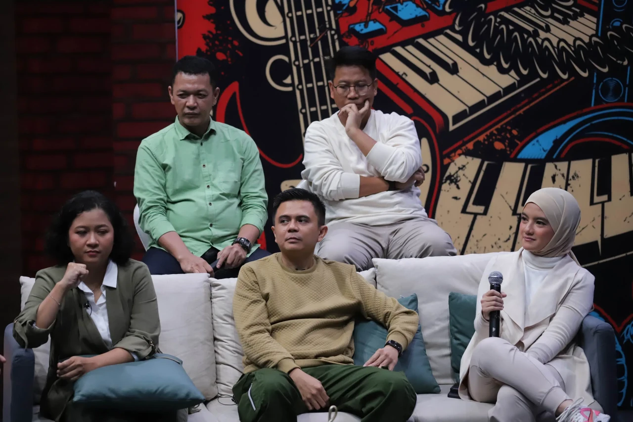 Base Jam Cerita Tentang...