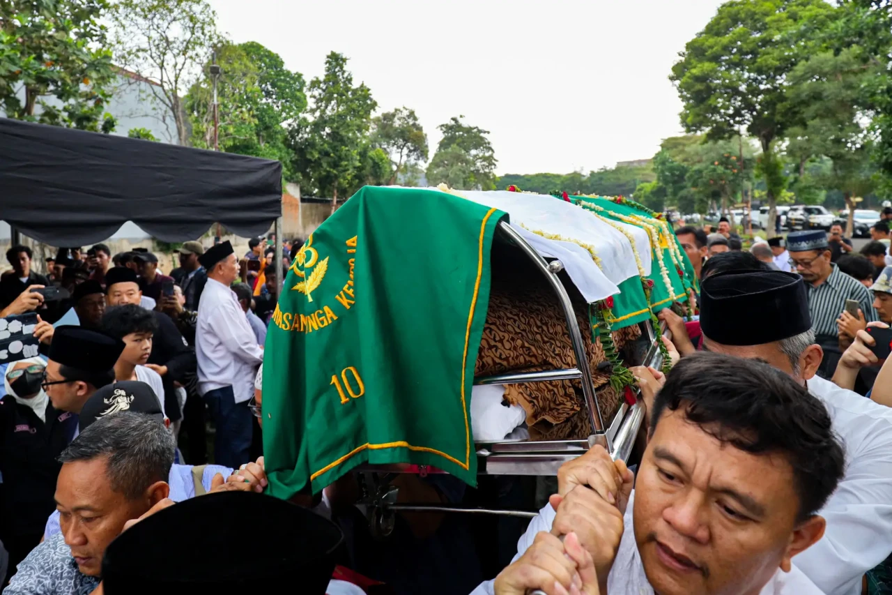 Pemakaman Rizal Ramli...