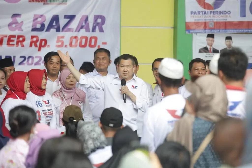 HT Tinjau Bazar Minyak...