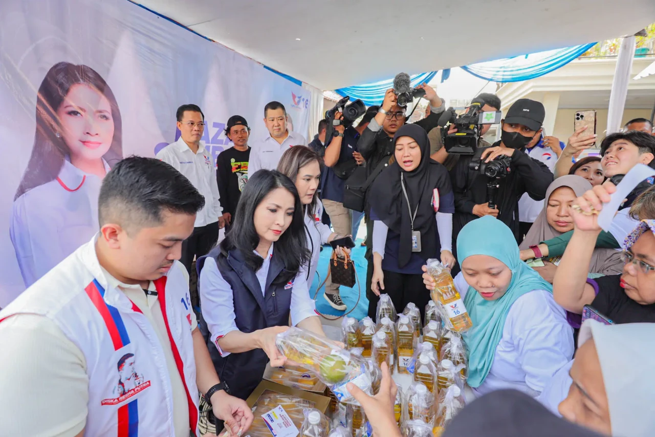Partai Perindo Gelar...