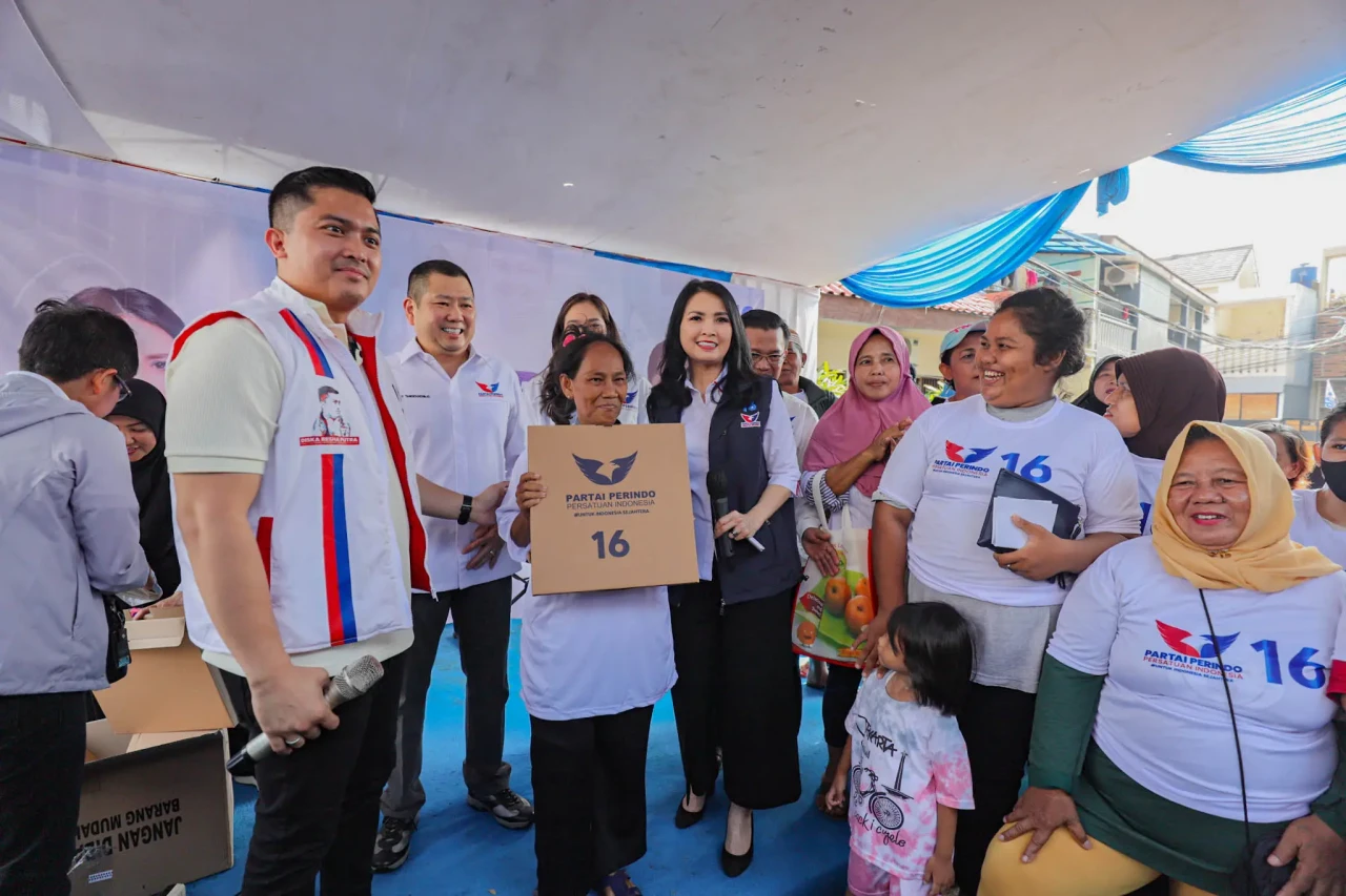 Partai Perindo Gelar...