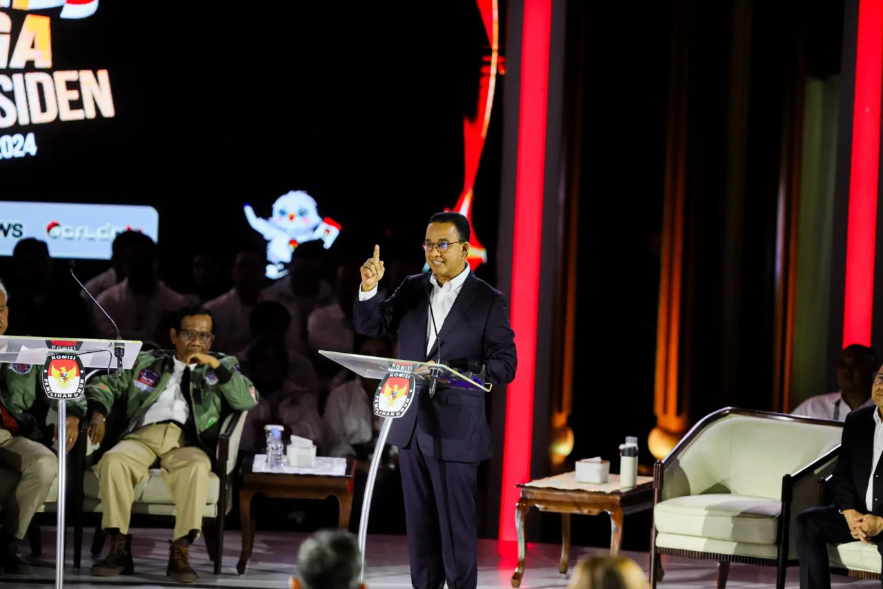 Potret Tiga Capres Ikuti...