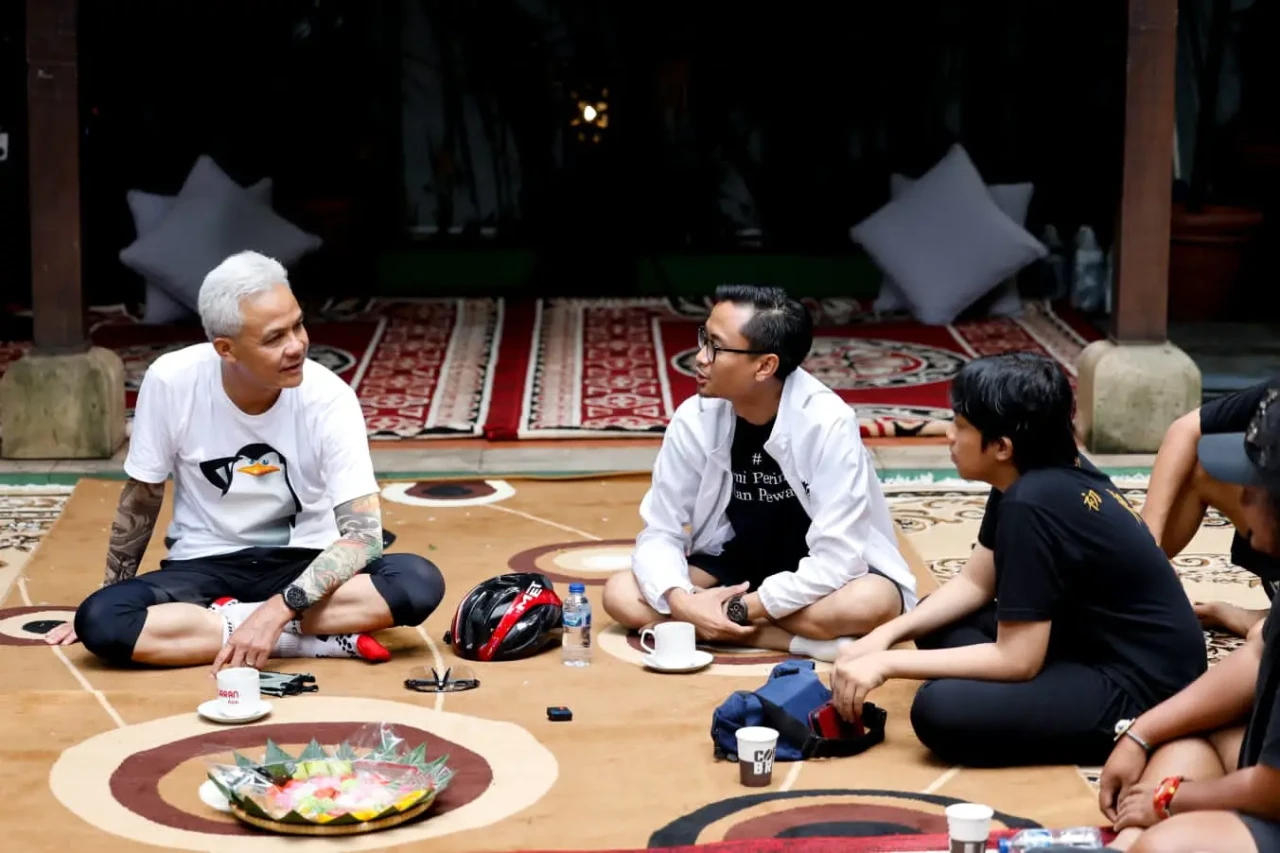 Temui Anak-anak Muda,...