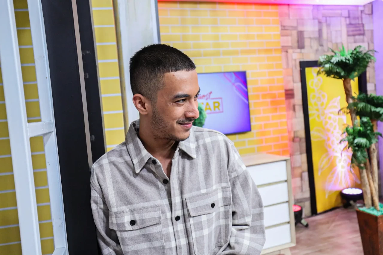 Aziz Hedra Rilis Single...