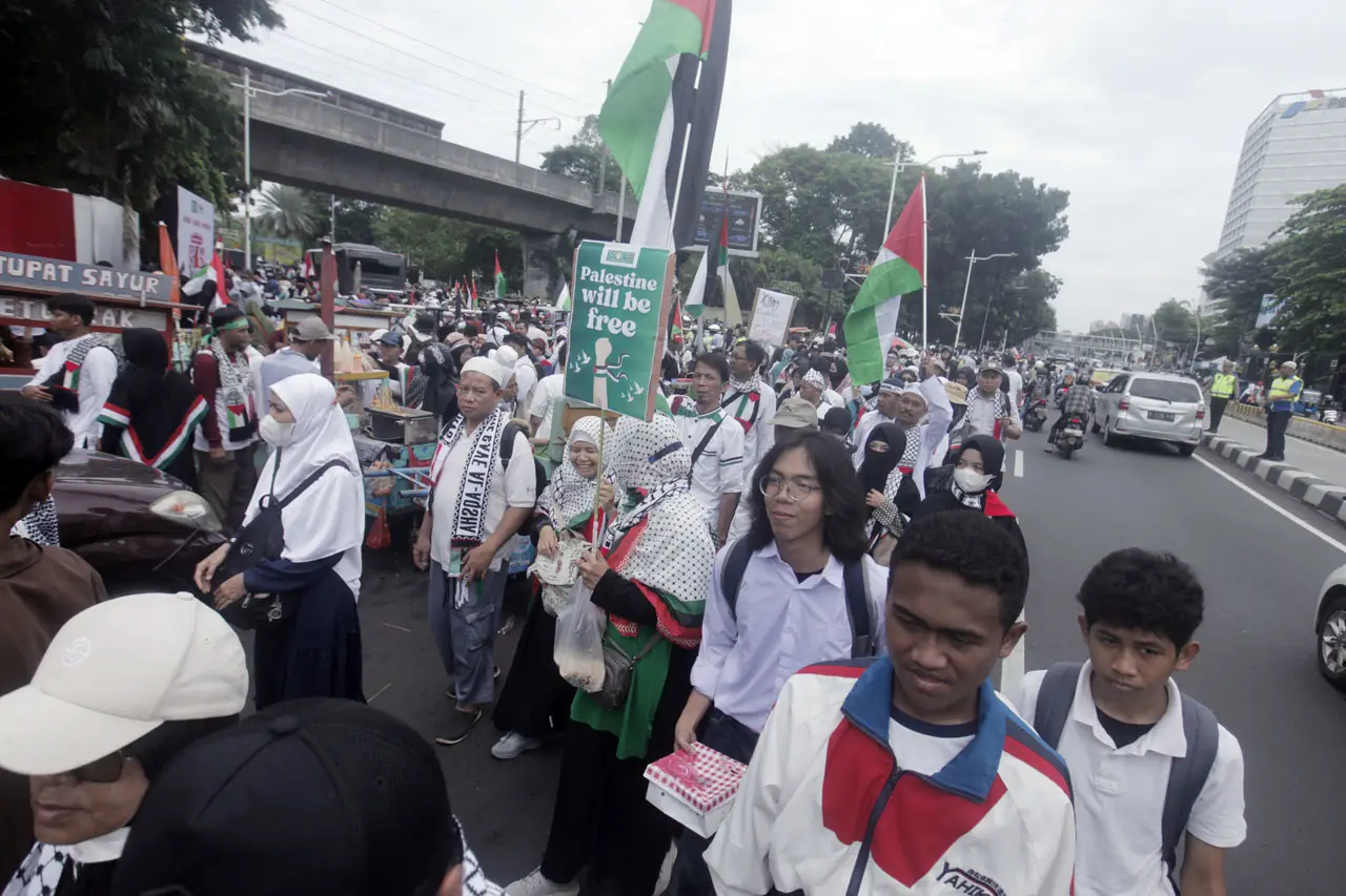 Protes Global di Jakarta,...
