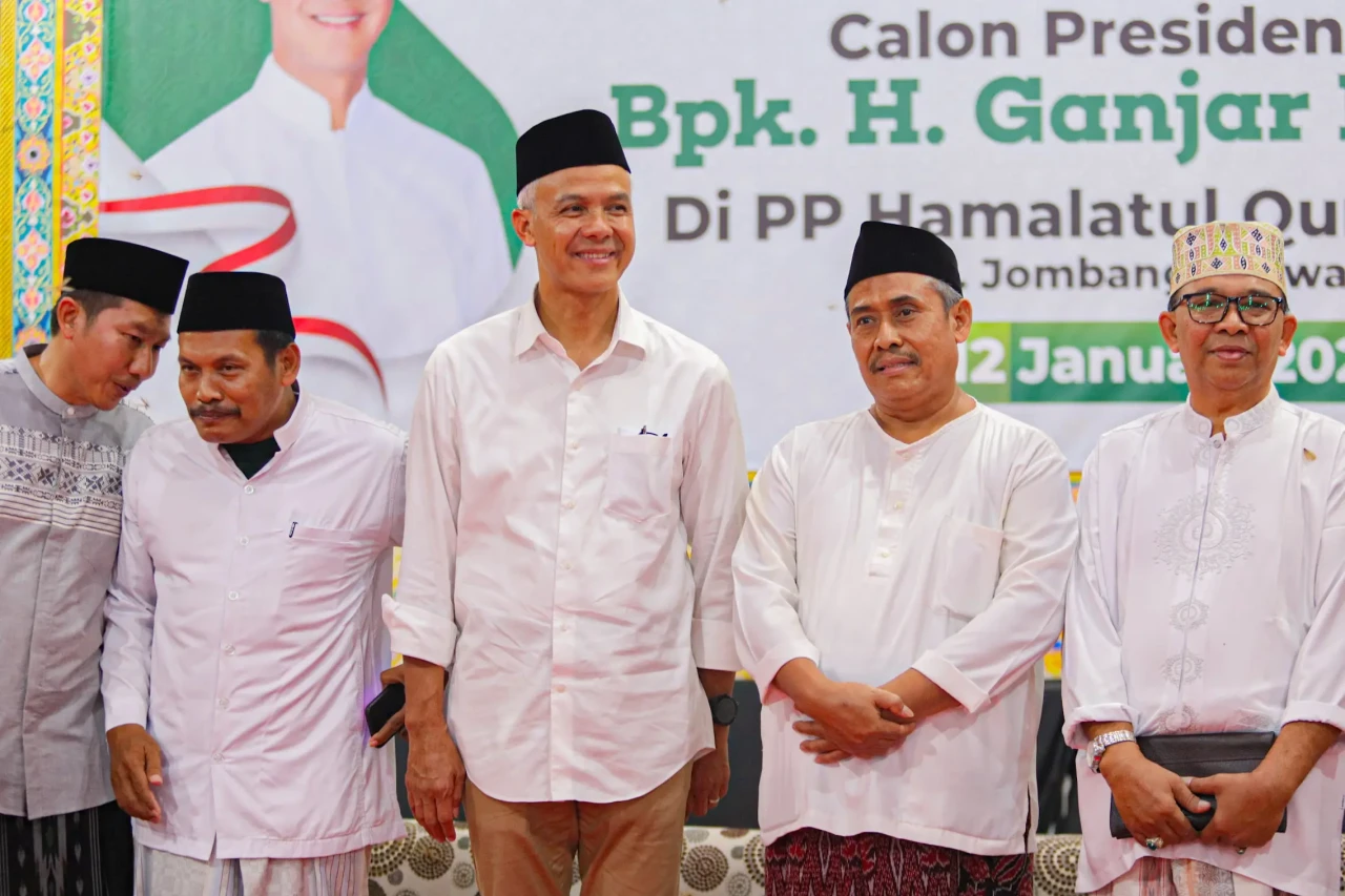 Ganjar Pranowo Hadiri...