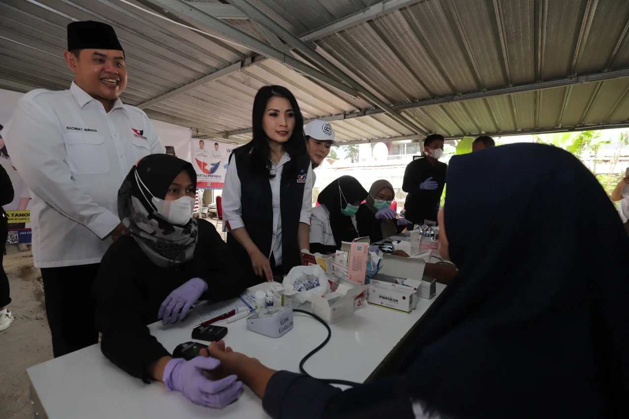 Partai Perindo Gelar...