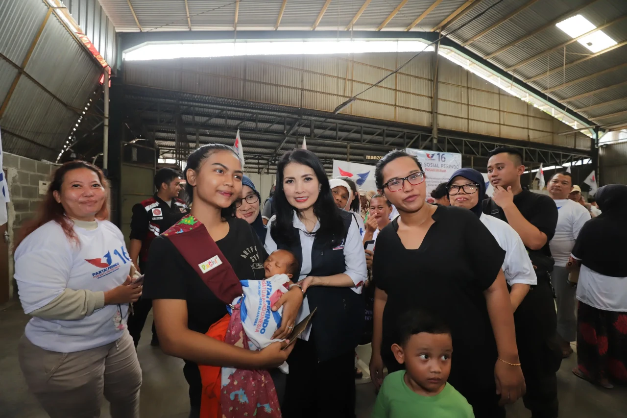 Partai Perindo Gencarkan...