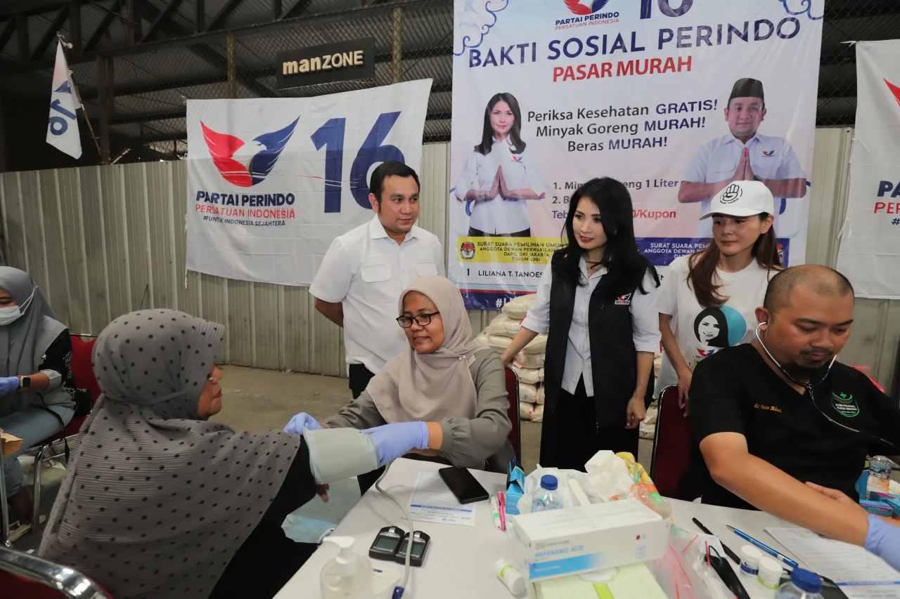 Partai Perindo Gencarkan...