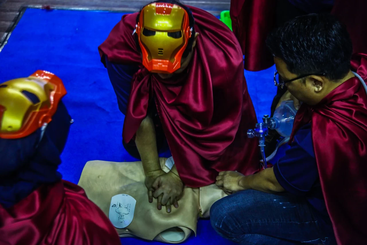 Potret Keseruan Super...