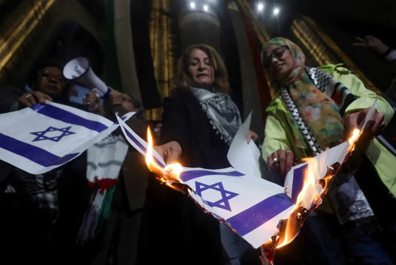 Aksi Bela Palestina...