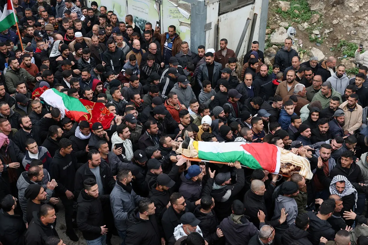 100 Hari Perang Gaza,...