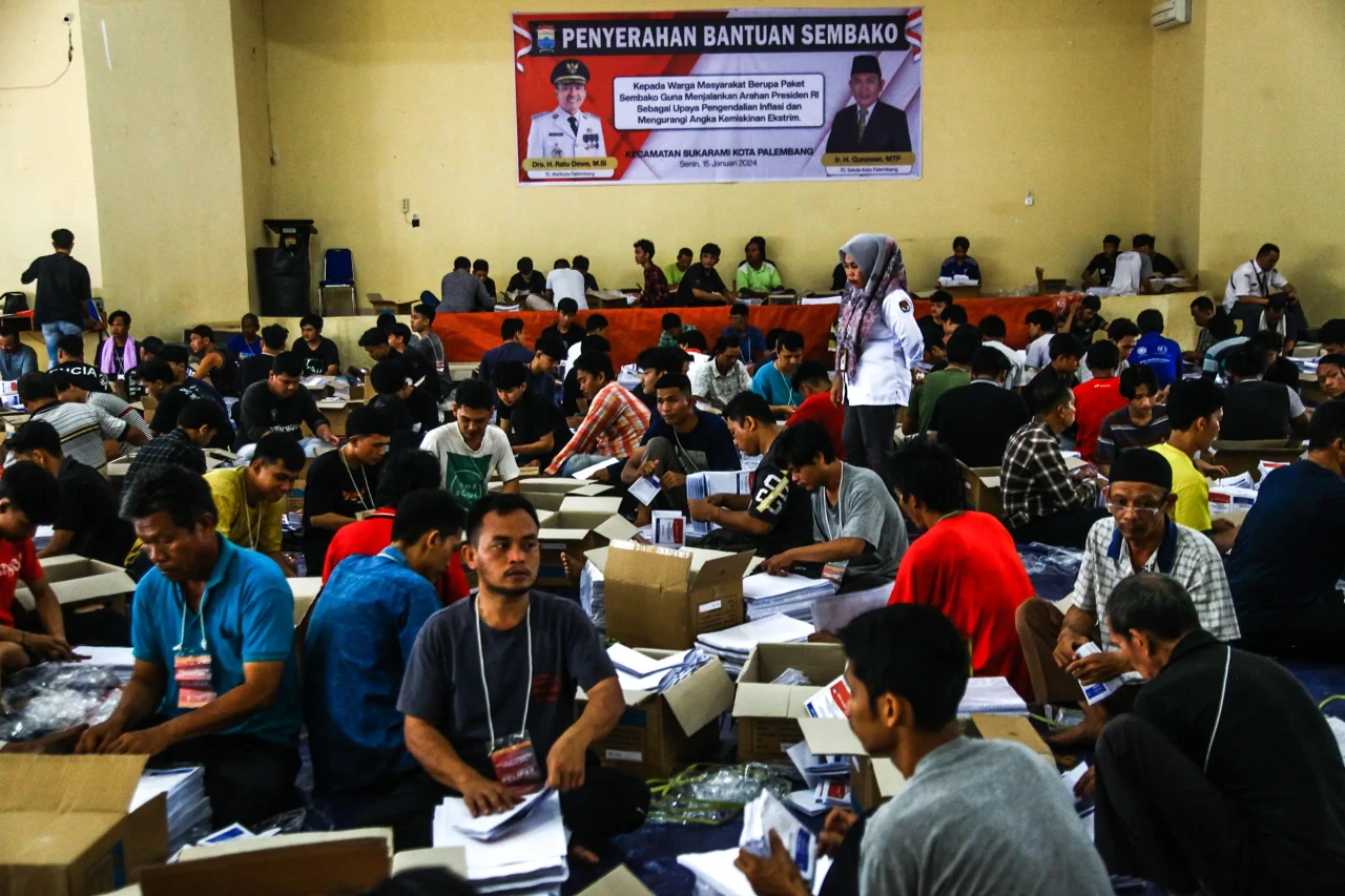 Potret Pelipatan Kertas...