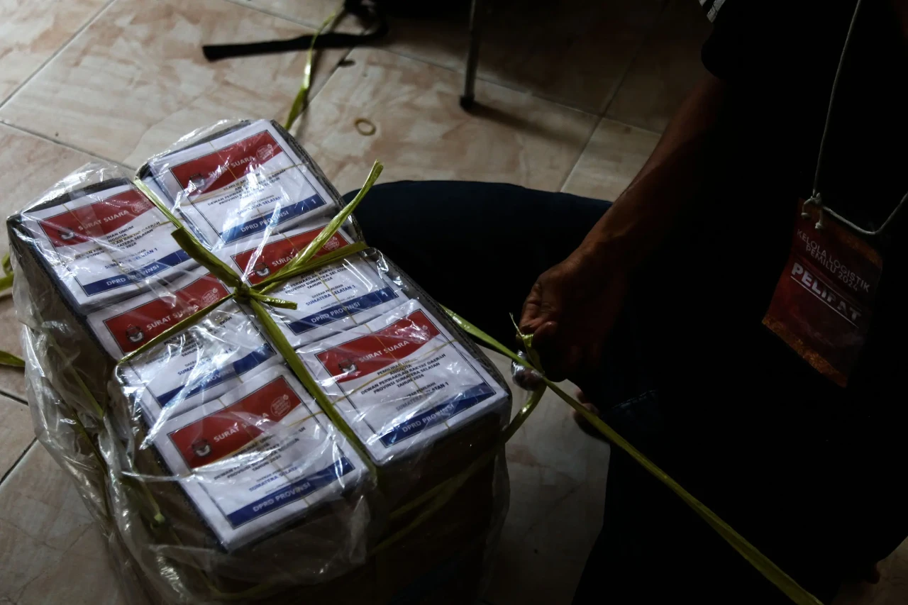 Potret Pelipatan Kertas...