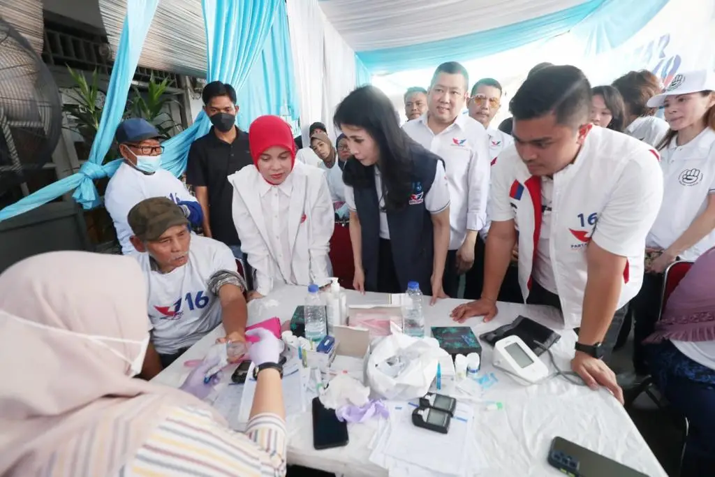Atikoh Ganjar Puji Partai...