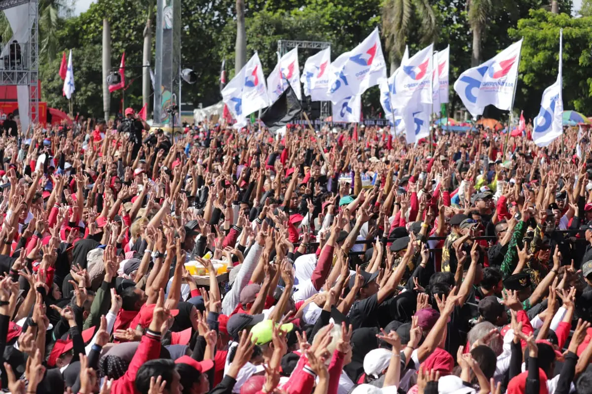 Bandung Pecah! Puluhan...