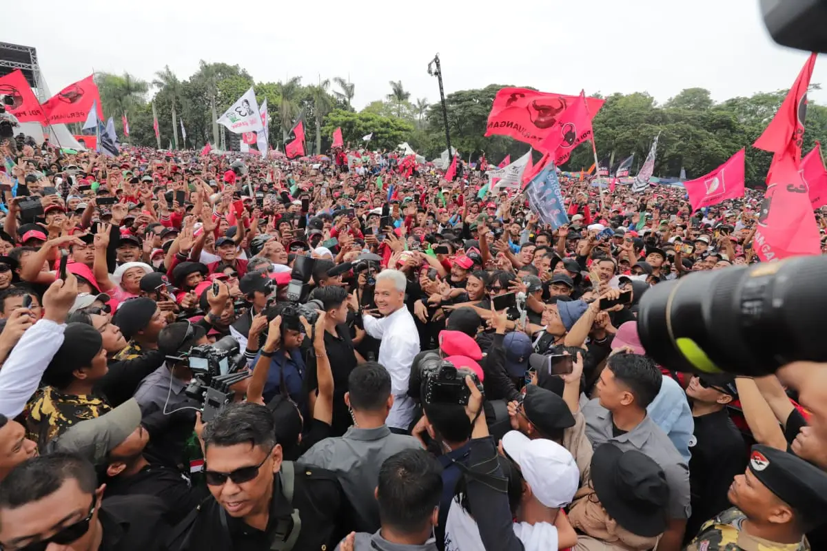 Bandung Pecah! Puluhan...