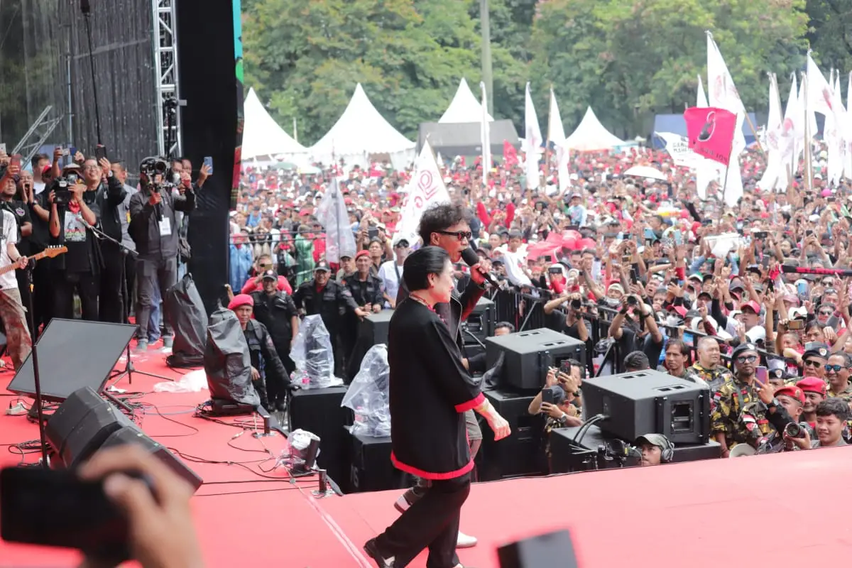 Asiknya Megawati Joget...