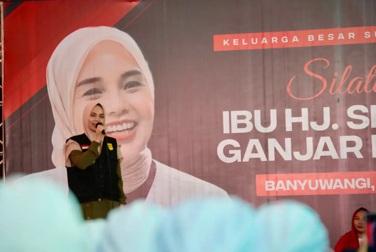 Siti Atikoh Sapa Petani...