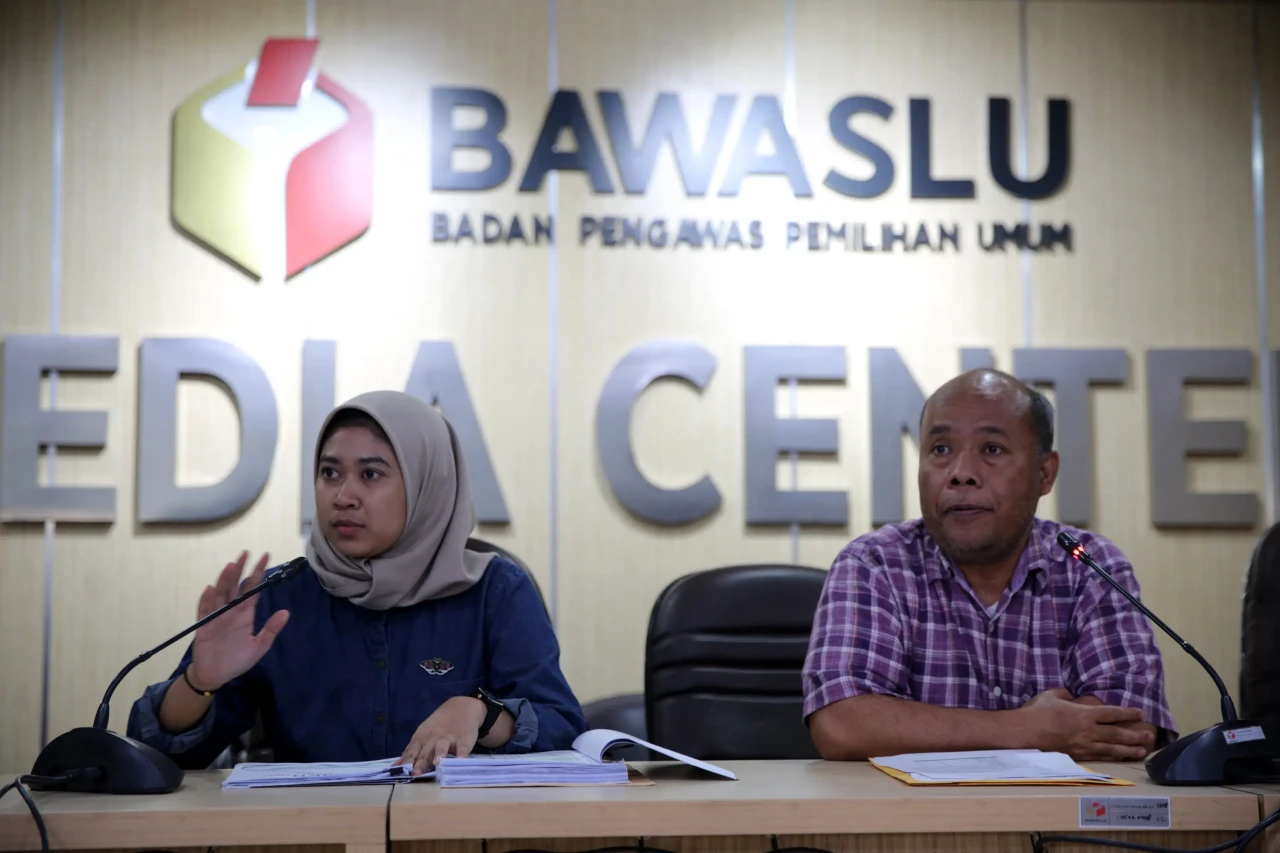 Temukan DPT Ganda di...