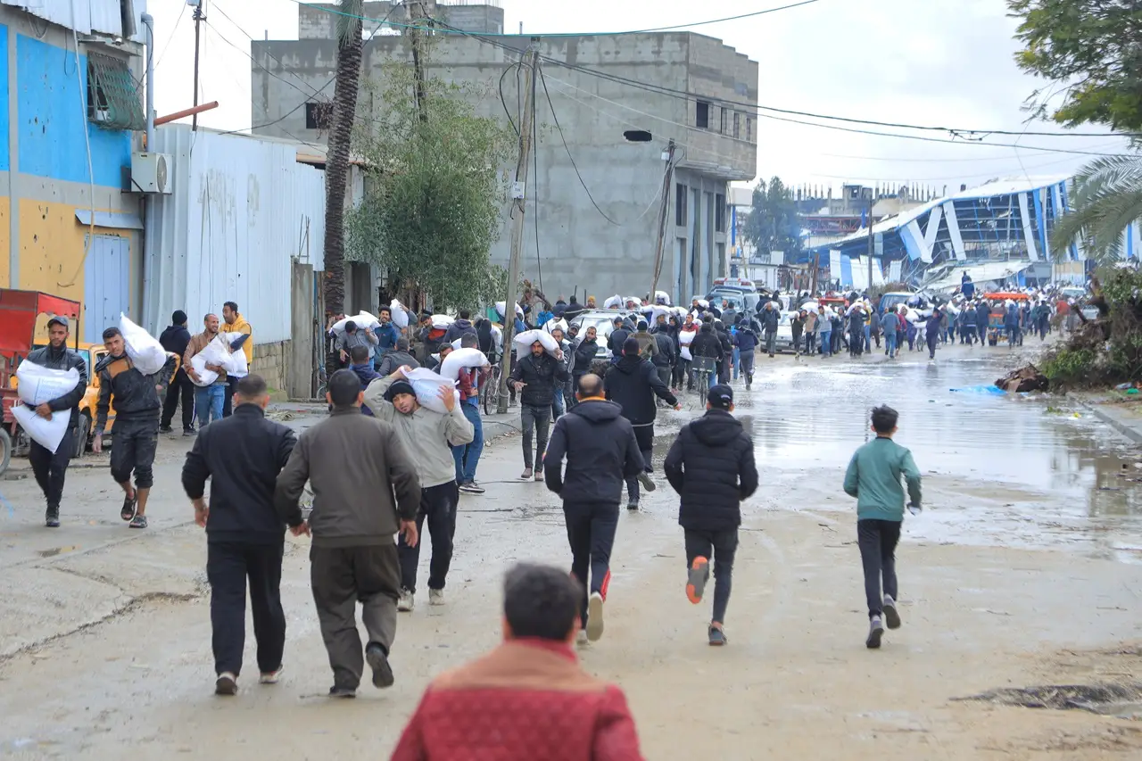 Kelaparan, Warga Palestina...
