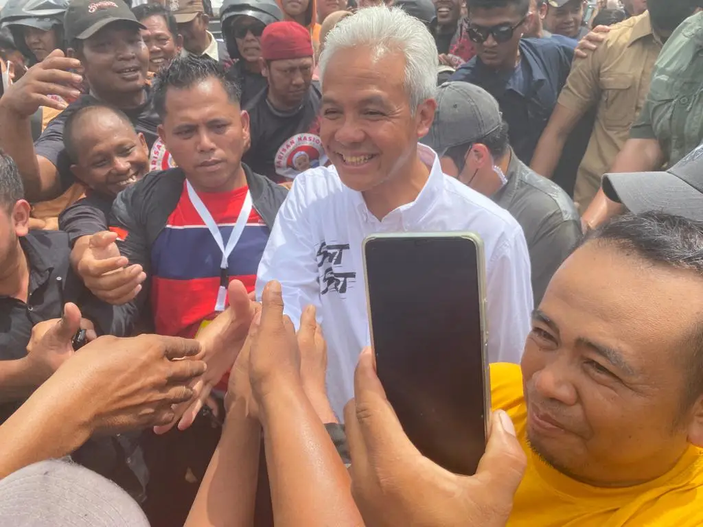 Tiba di Istana Maimun,...