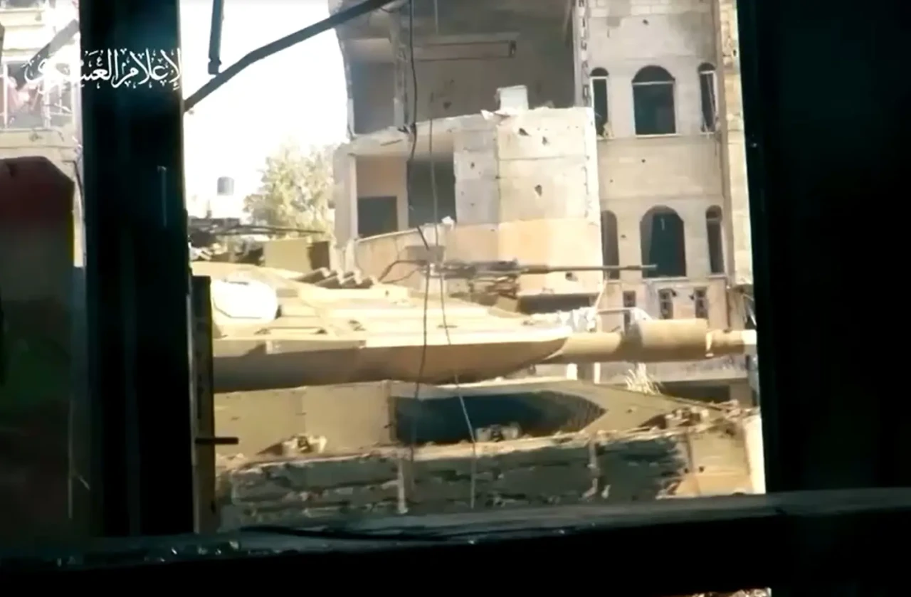 Tank-tank Zionis Israel...