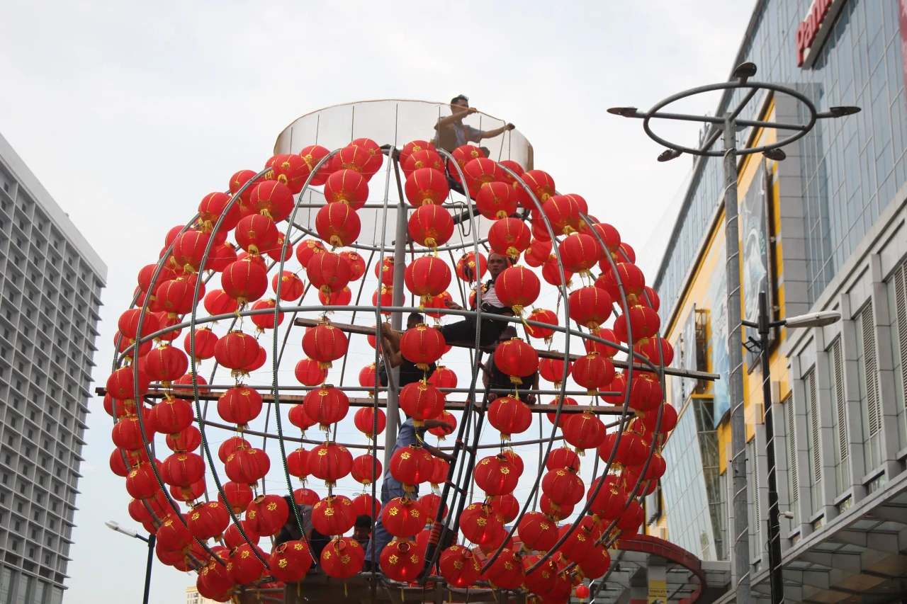 Hiasan Lampion Sambut...