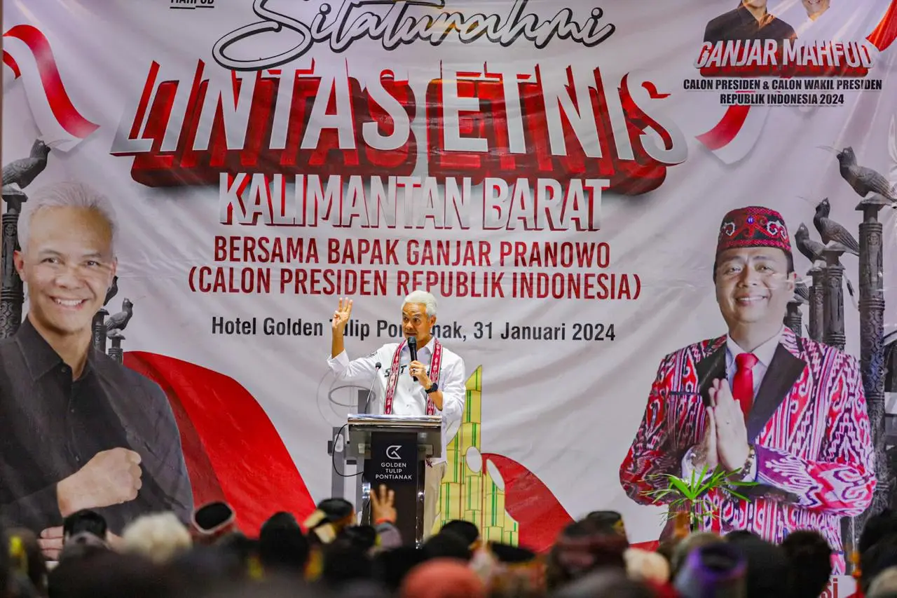 Ganjar Pranowo Hadiri...