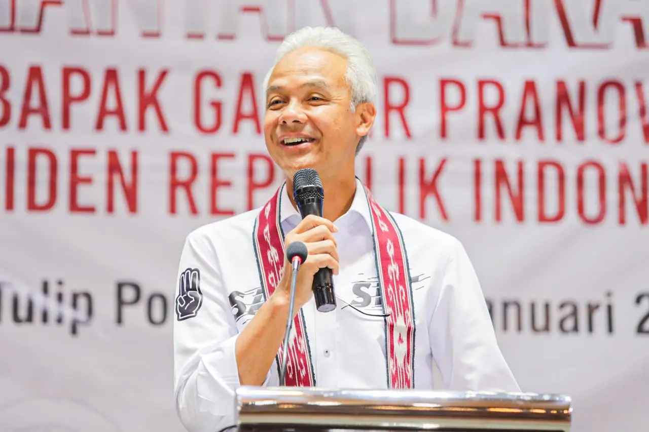 Ganjar Pranowo Hadiri...