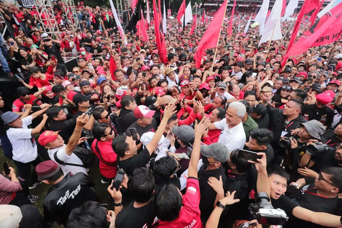 Ganjar Belah Lautan...