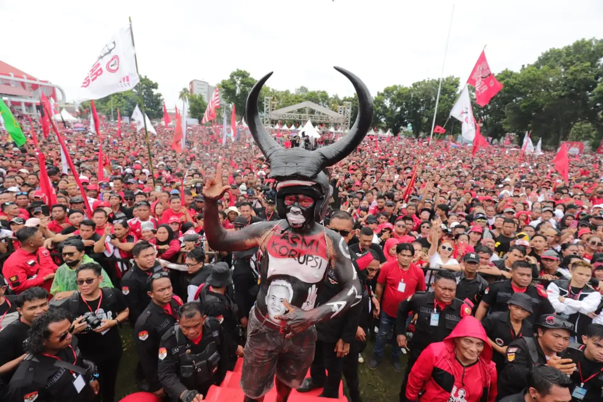 Ganjar Belah Lautan...