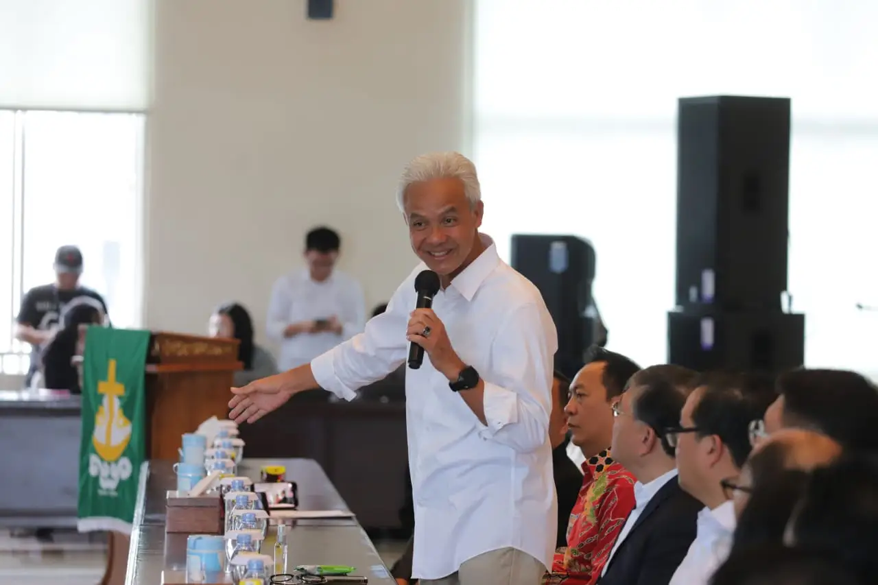 Ganjar Dialog Bersama...