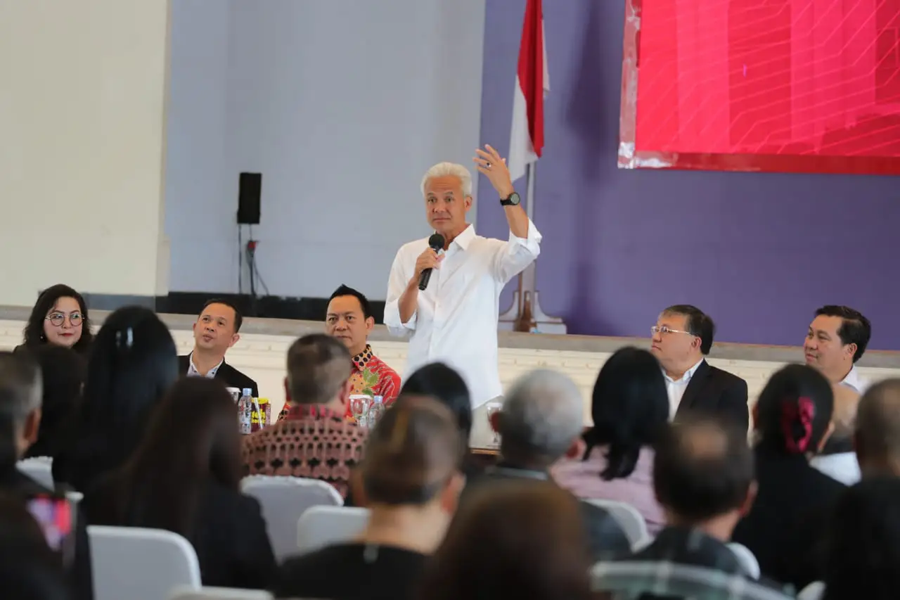 Ganjar Dialog Bersama...
