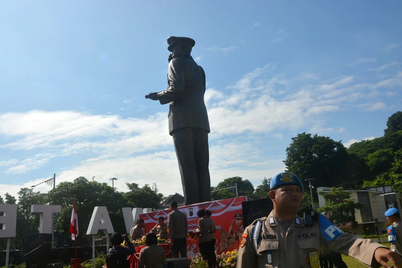 Penampakan Monumen Patung...