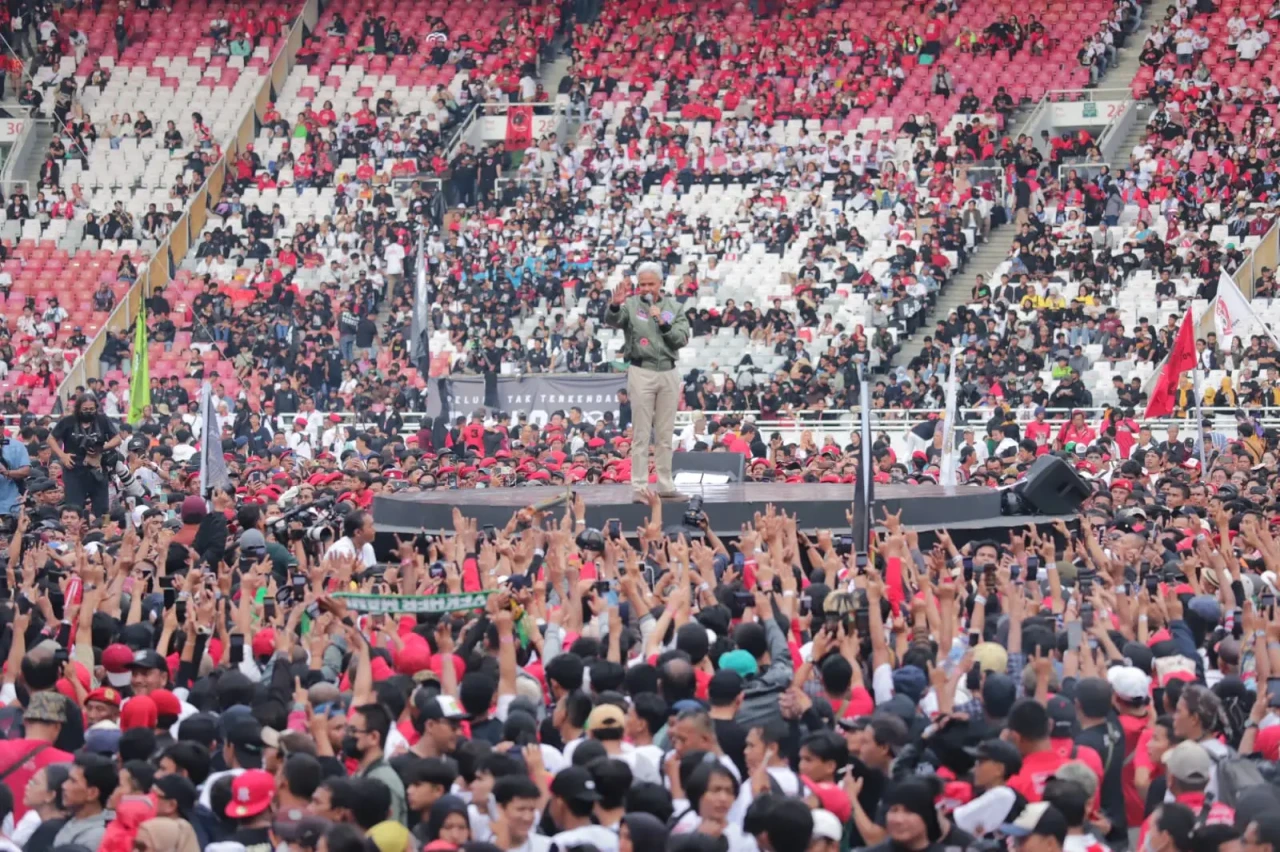Hadiri Konser Salam...