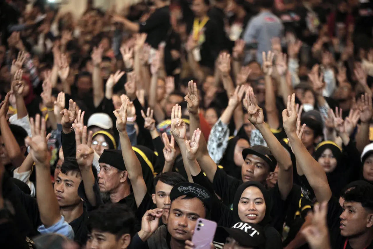 Jelang Debat Pamungkas,...