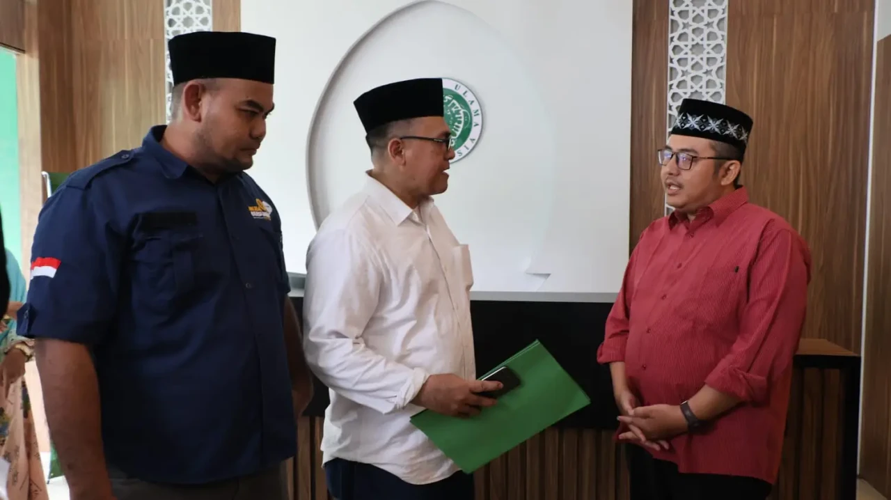 Aksi Solidaritas Desak...