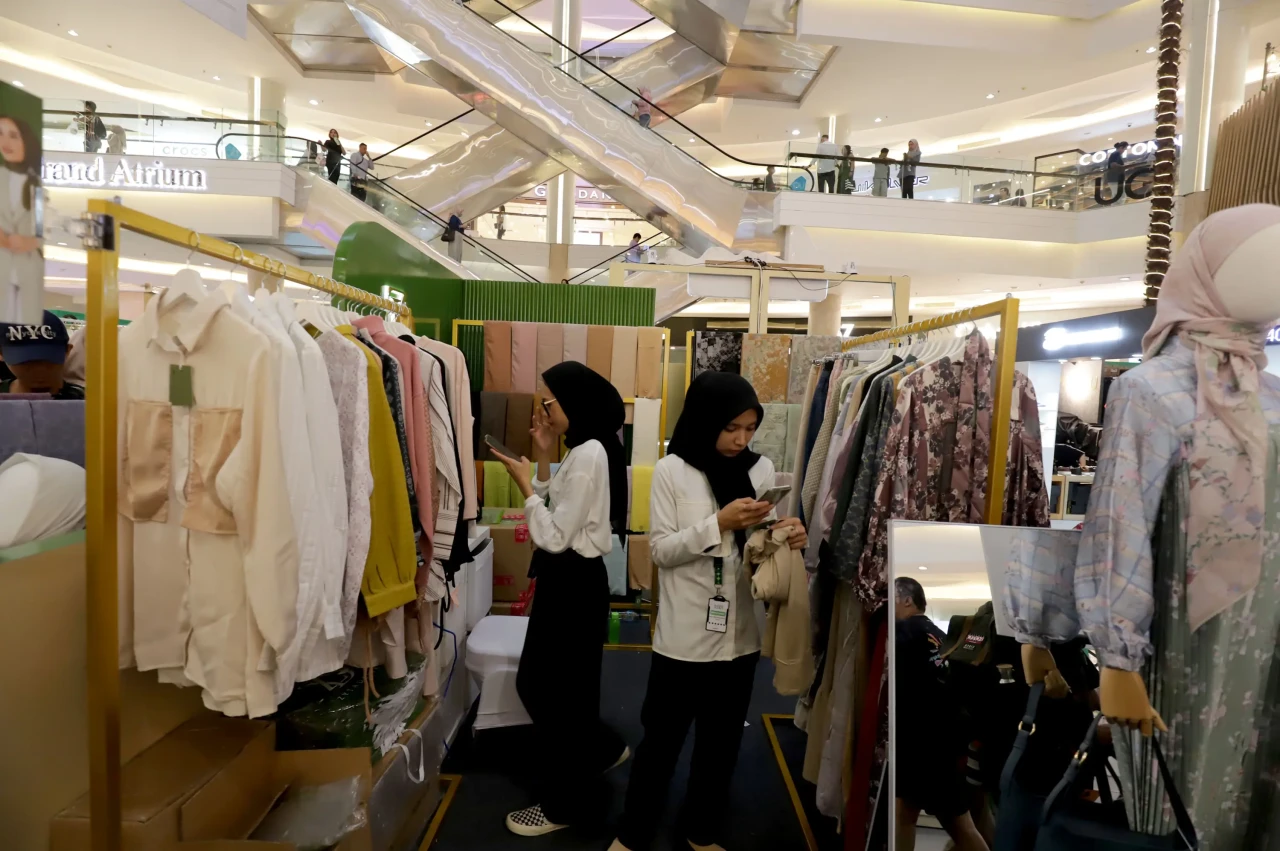 Pembukaan Tokopedia...