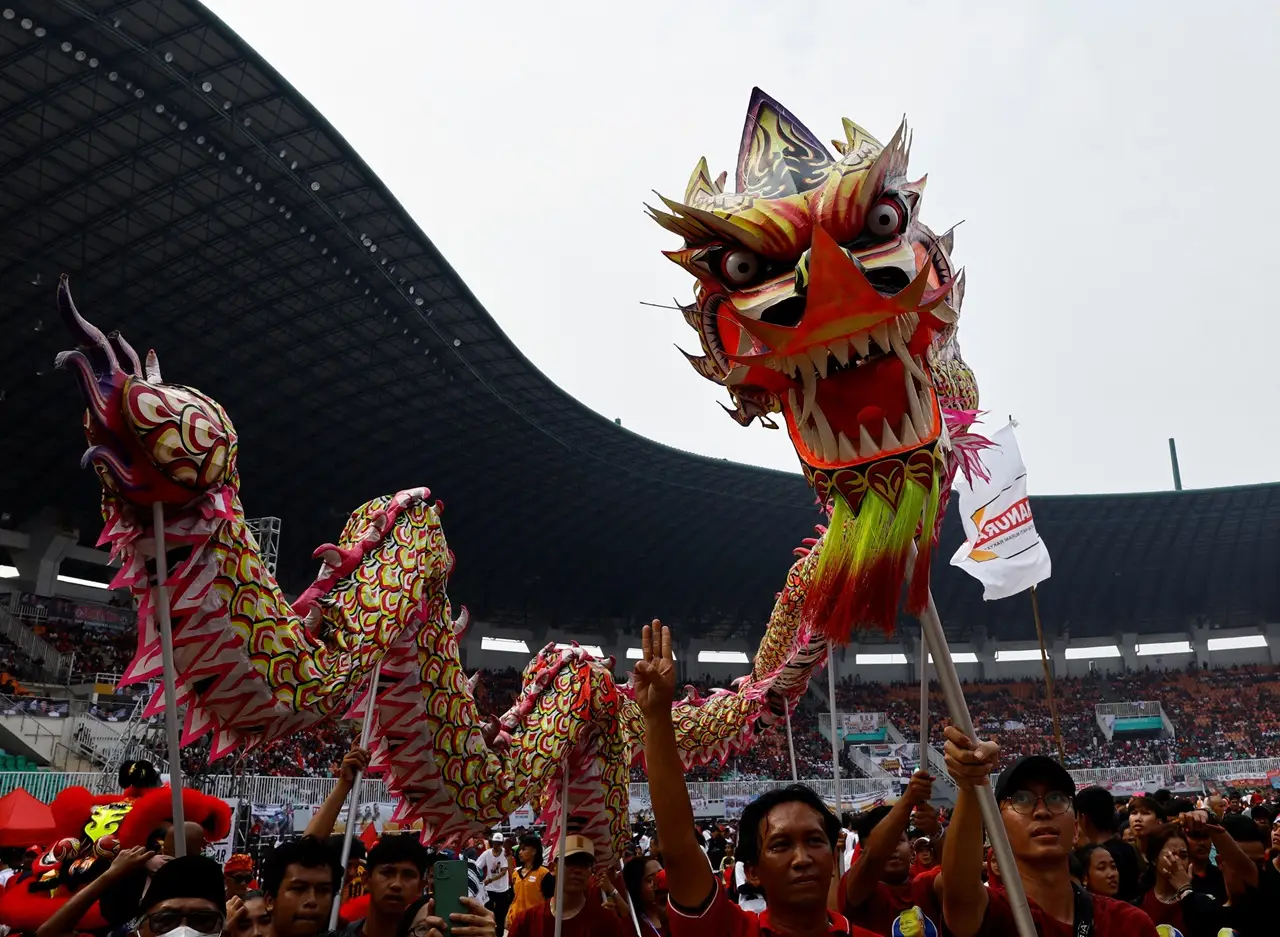 Tarian Naga Meriahkan...