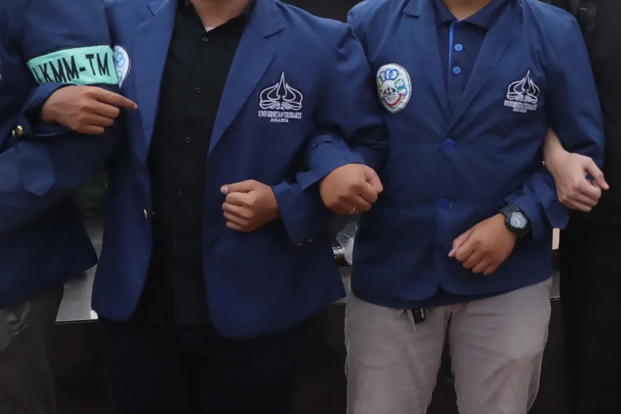 Pembacaan Maklumat Trisakti...