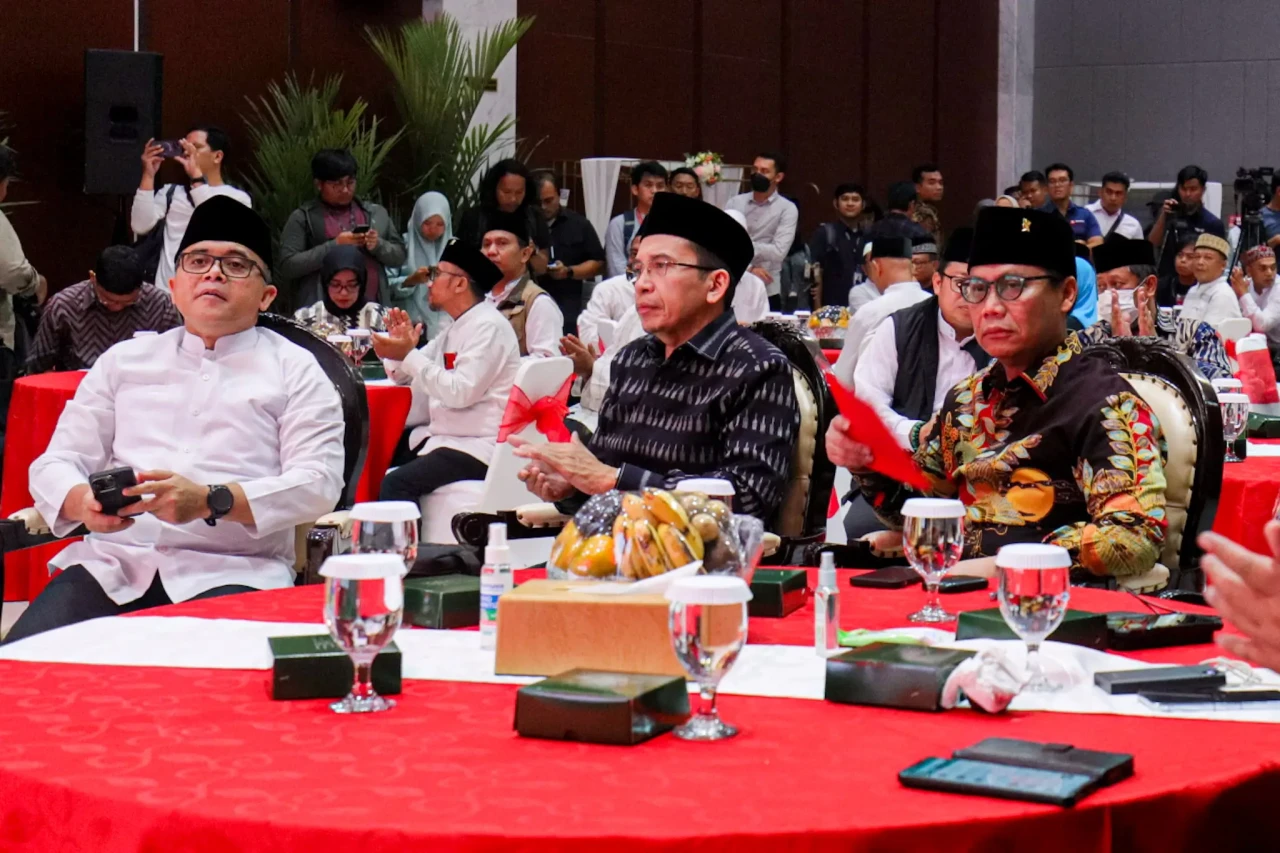 Megawati Hadiri Acara...