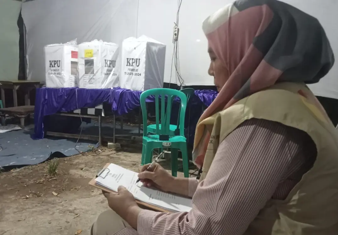 Melihat Persiapan Pemungutan...