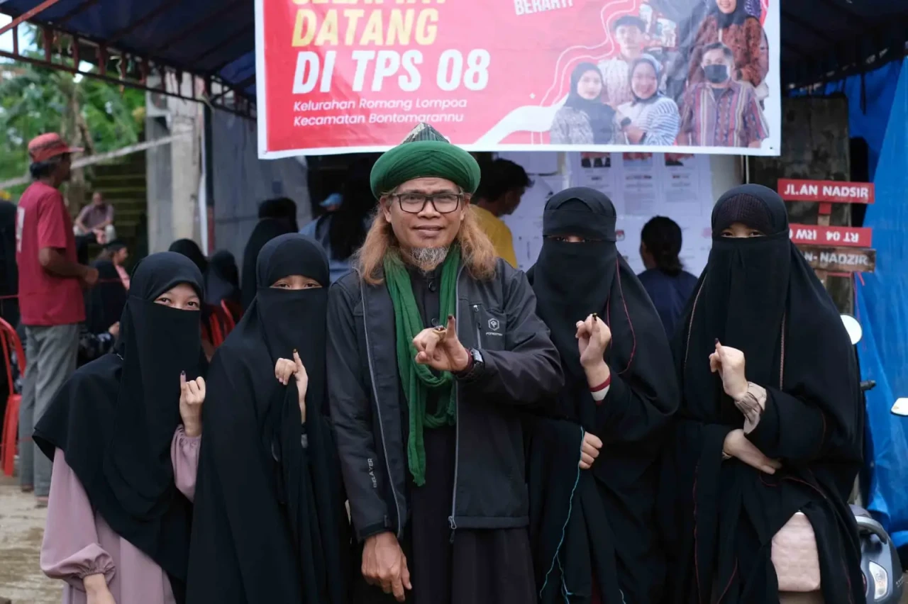 Potret Jemaah An-Nadzir...